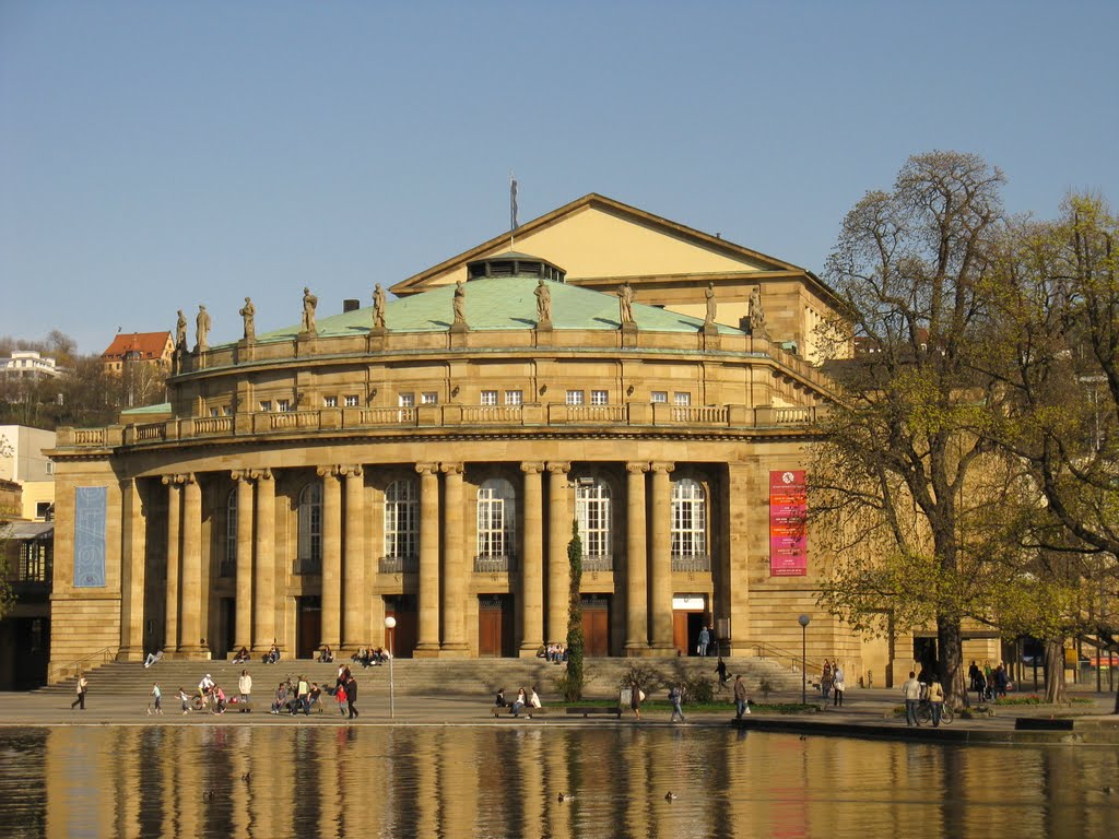 Gruppe im Staatstheater