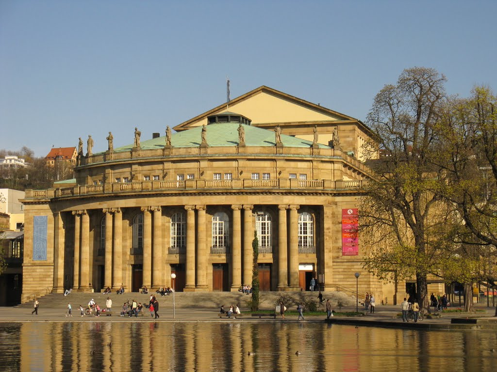 Gruppe im Staatstheater