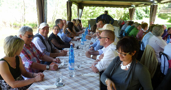 Gruppe auf dem Boot